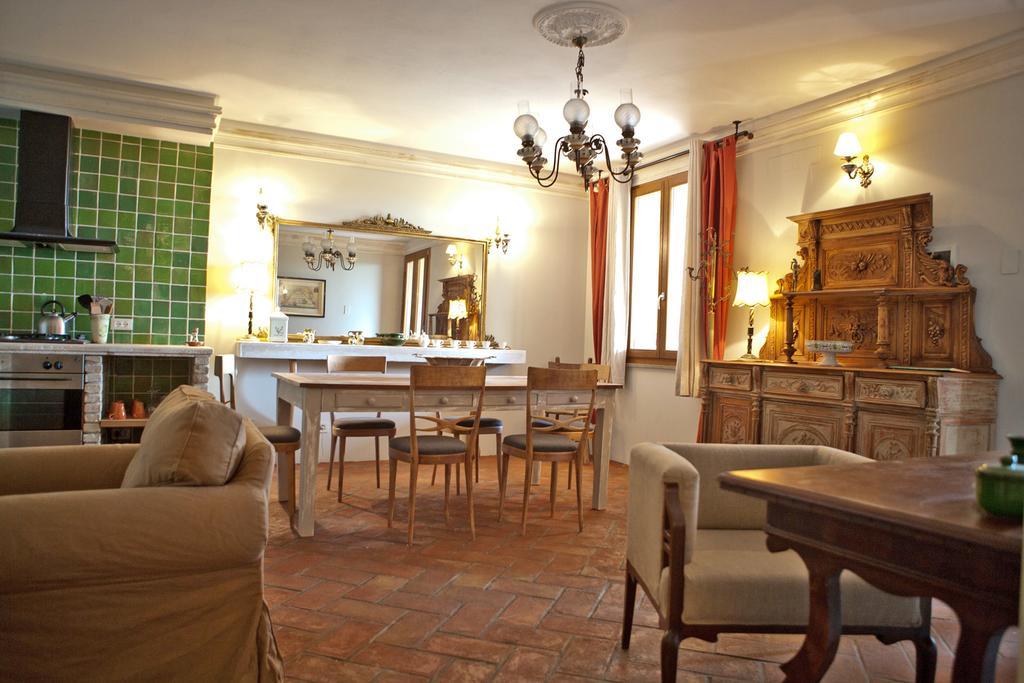 Tuscany Forever Famiglia Apartments Volterra Exterior foto