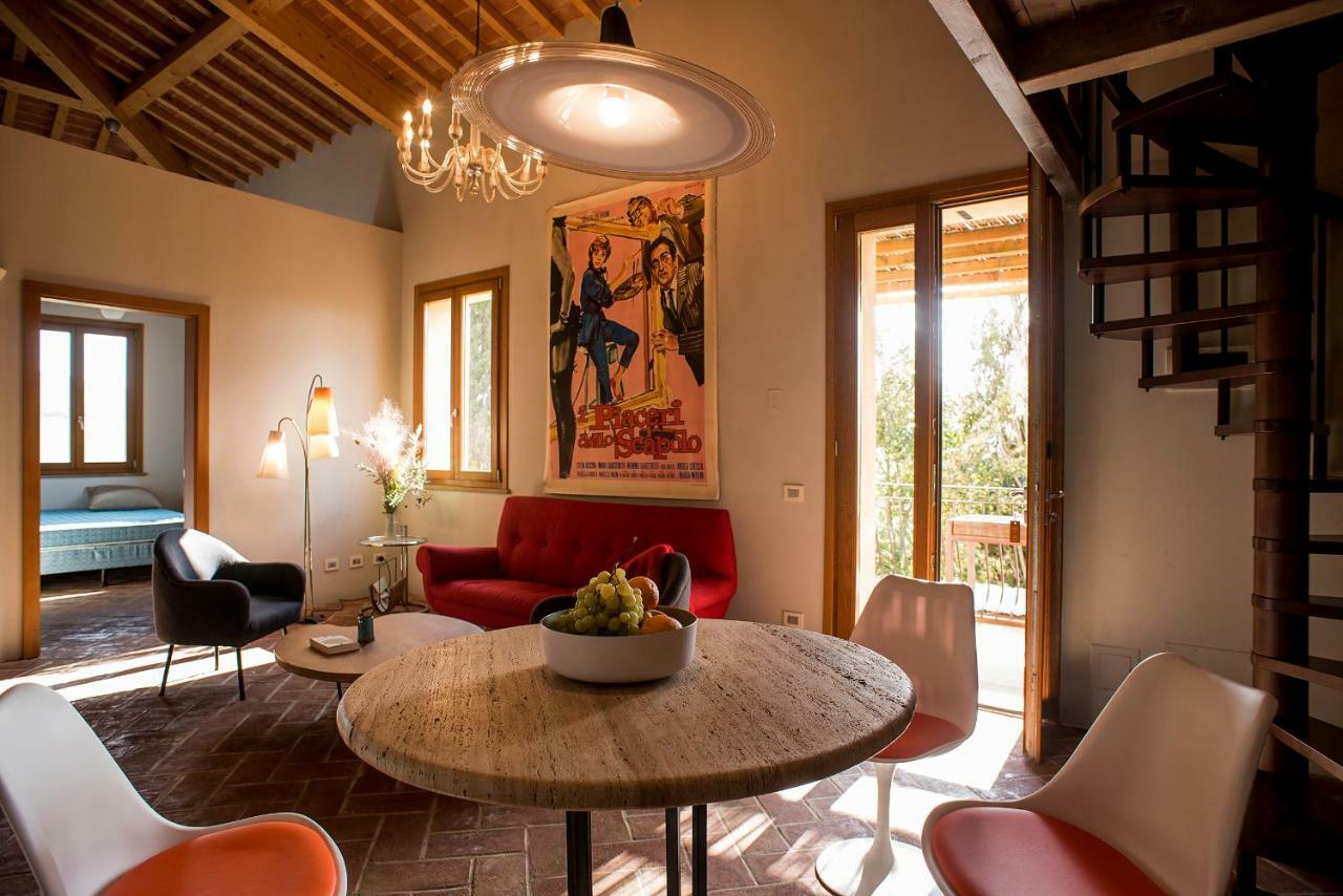 Tuscany Forever Famiglia Apartments Volterra Exterior foto